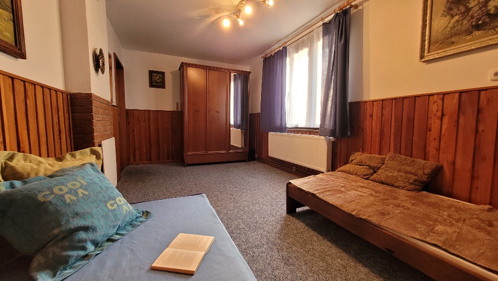 detail z ložnice v přízemí